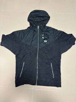 Chaqueta Nike Talla M Negra y Gris