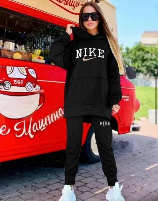 Conjunto  Mujer Negro