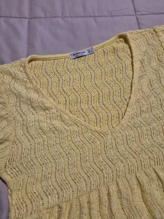 Blusa Stradivarius amarilla