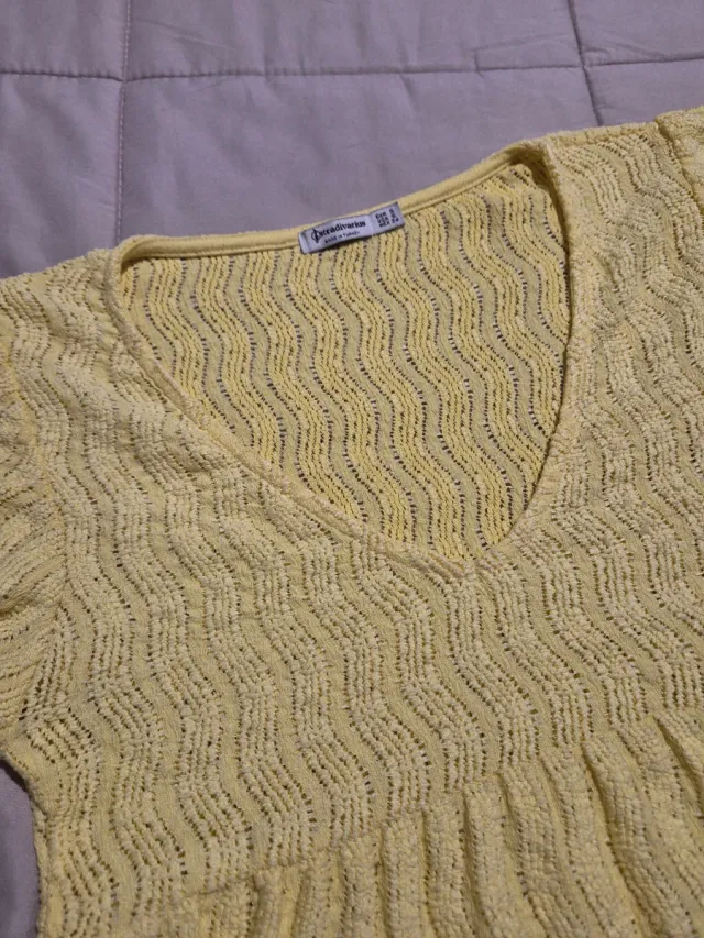 Blusa Stradivarius amarilla