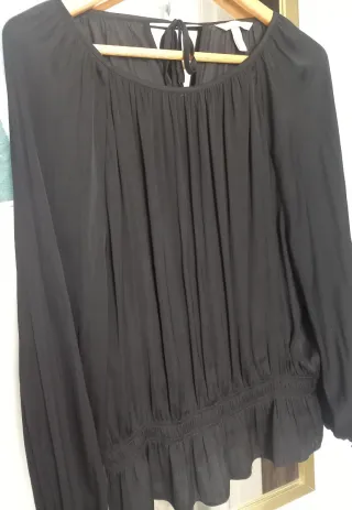 Blusa negra manga larga