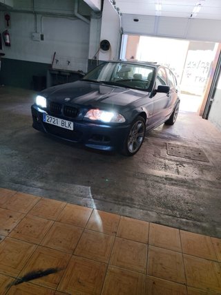 BMW e46 320i