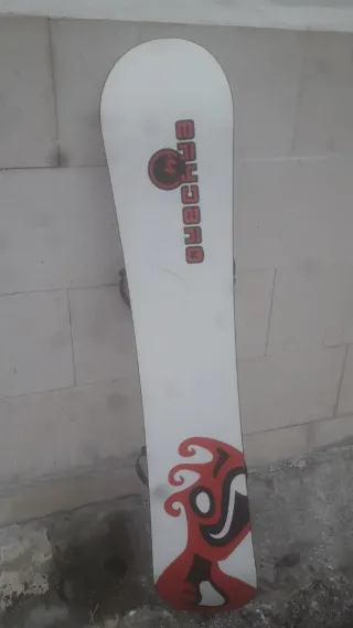 Tabla de Snowboard Blanca con Fijaciones