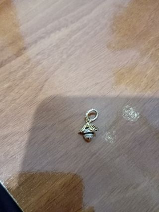 Pandora Charm Abeja Oro y Negro
