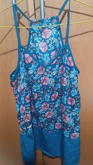 Blusa tirantes flores estampadas