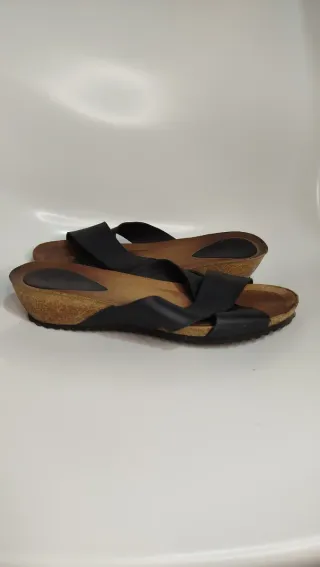 Sandalias de cuña negras