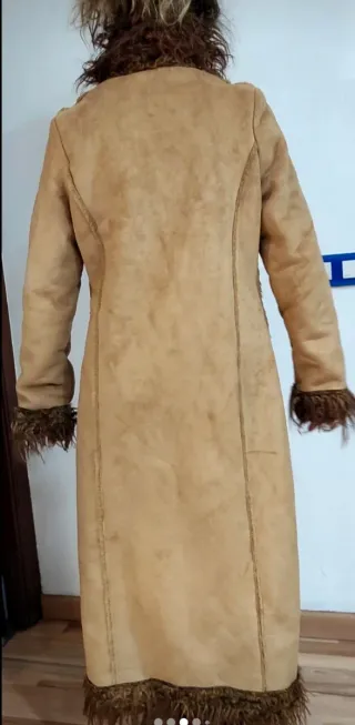 Abrigo Retro Piel Sintética y Borrego