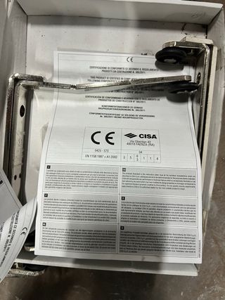 LOTE Herraje Guía Rodillos CISA puerta corredera