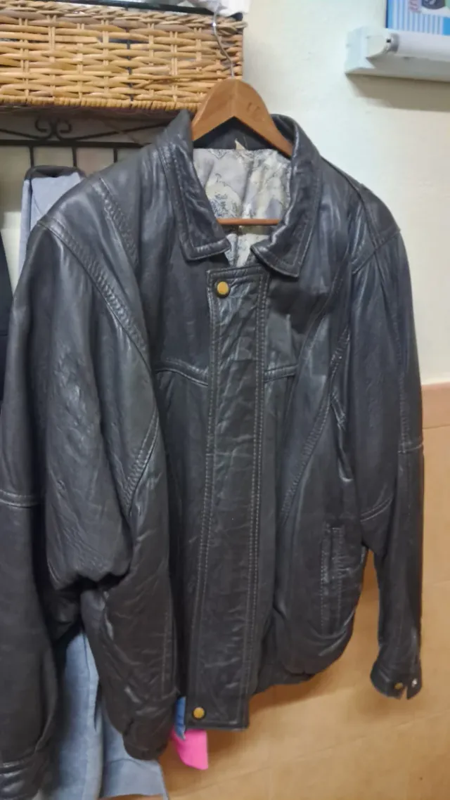 Chaqueta de piel marron