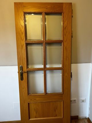 Puerta de roble con 6 cristales