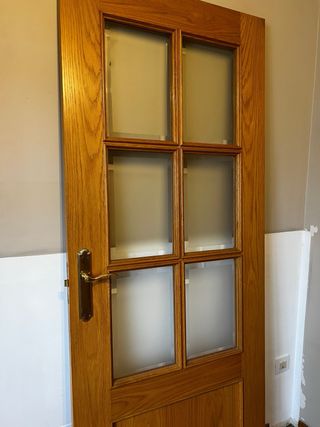 Puerta de roble con 6 cristales