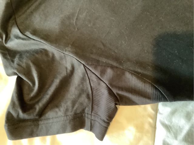 Camiseta técnica Quechua negra