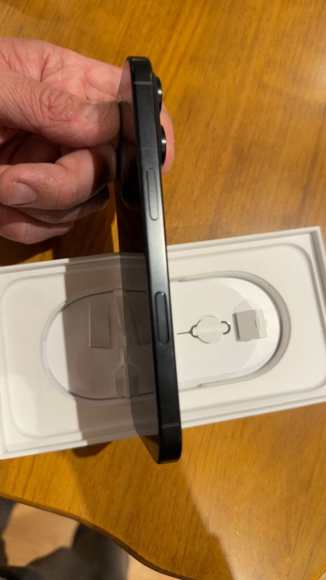 iPhone 16 Pro Impecable Poco Uso.