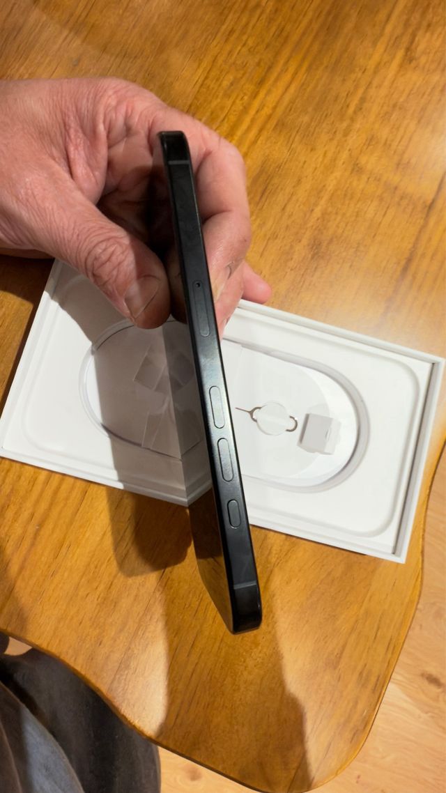 iPhone 16 Pro Impecable Poco Uso.