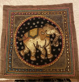Tapiz Birmano Elefante Bordado