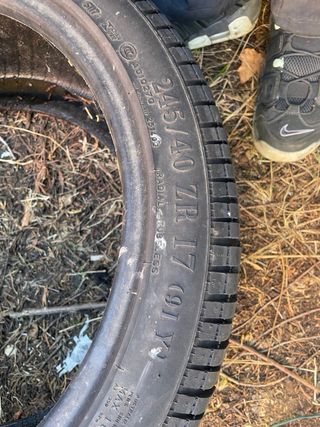 Pirelli P Zero 245/40 ZR 17 Neumático