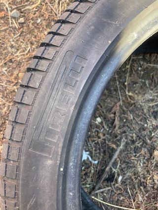 Pirelli P Zero 245/40 ZR 17 Neumático