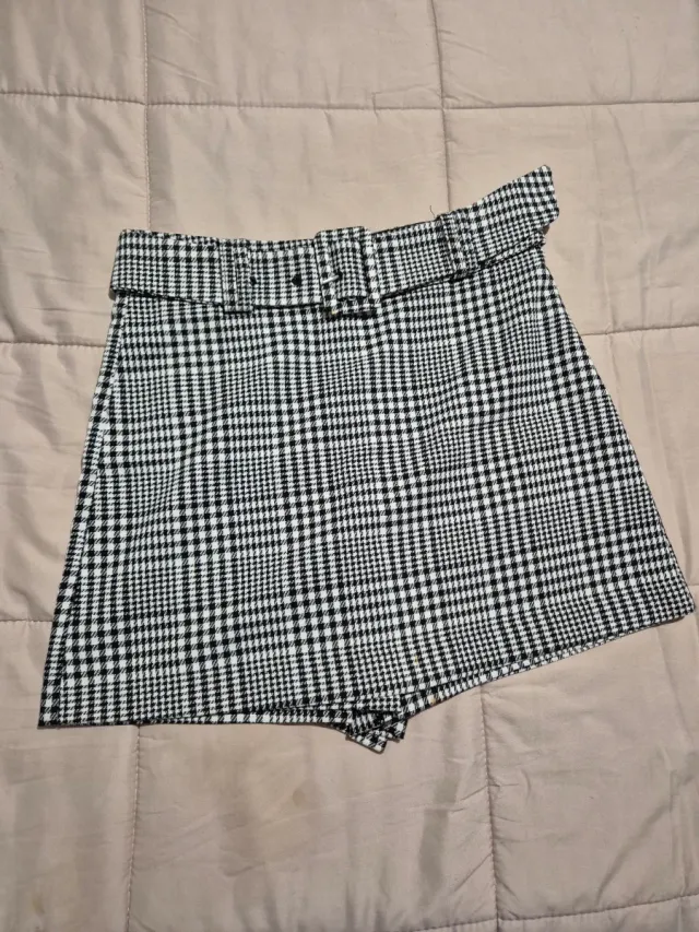 Falda pantalón cuadros con cinturón