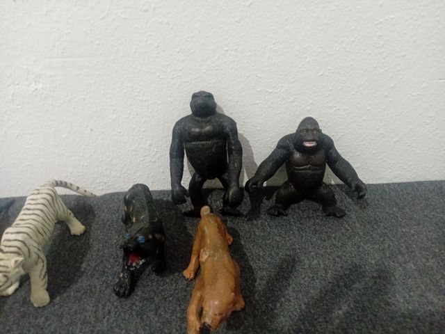 Set di figure di animali selvatici
