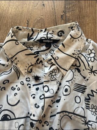 Camisa crop Desigual estampada