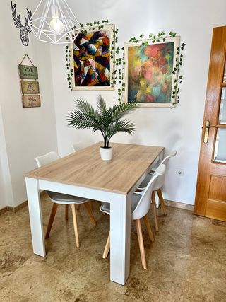 Mesa Comedor y 4 Sillas
