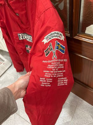 Abrigo Geographical Norway Rojo
