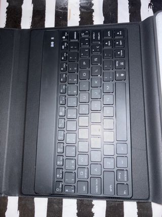 Funda con teclado Bluetooth