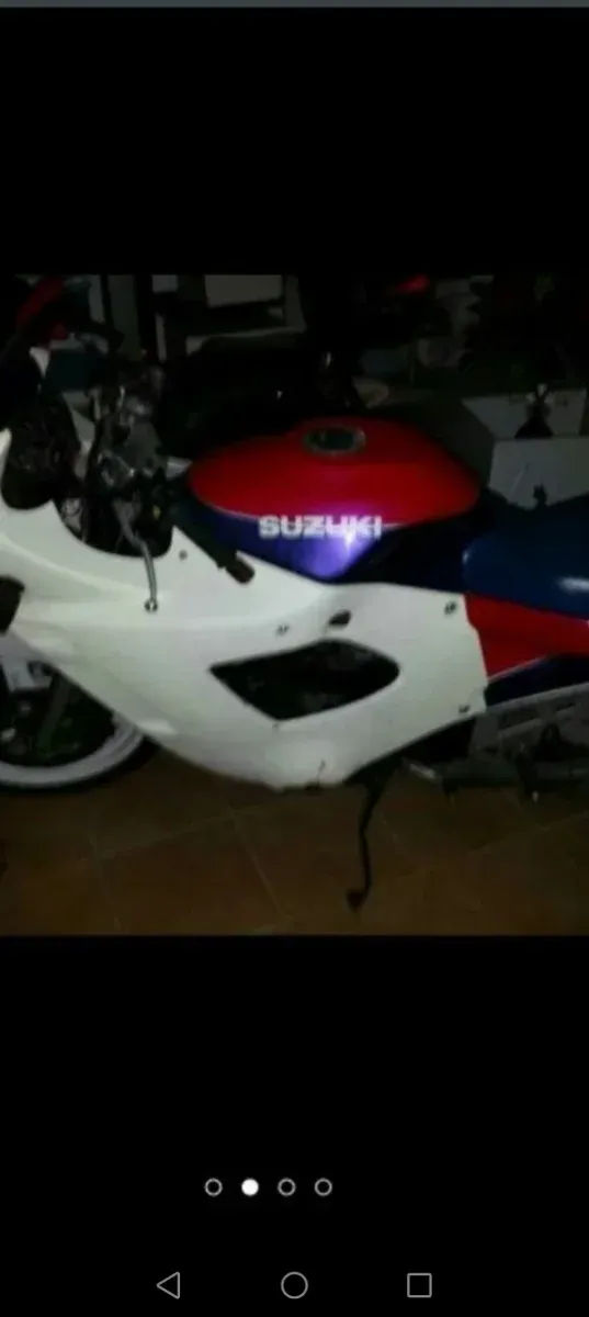 Moto Suzuki 600 GSX año 91 fm