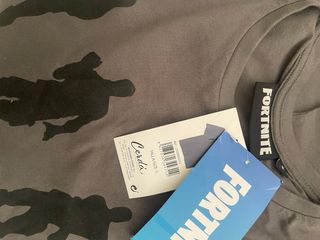 Camiseta Fortnite Talla S. Con etiquetas.