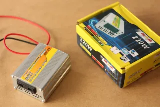 Inversor de Corriente 220W DC a AC