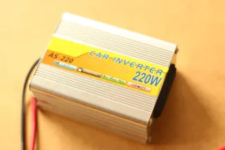 Inversor de Corriente 220W DC a AC