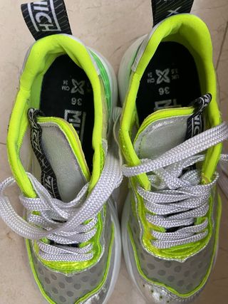 Zapatillas Munich Verdes y Plateadas