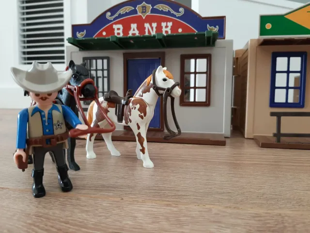 Playmobil 4398 Western Bank y Sheriff