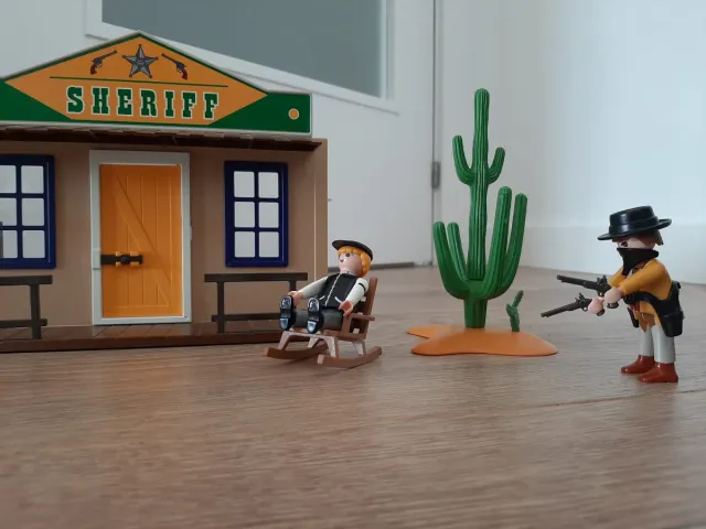 Playmobil 4398 Western Bank y Sheriff