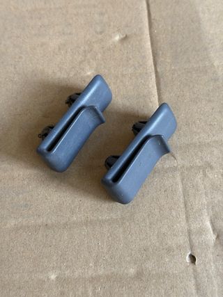 2 Clips Sujeción cinturones TOYOTA J9 land cruiser