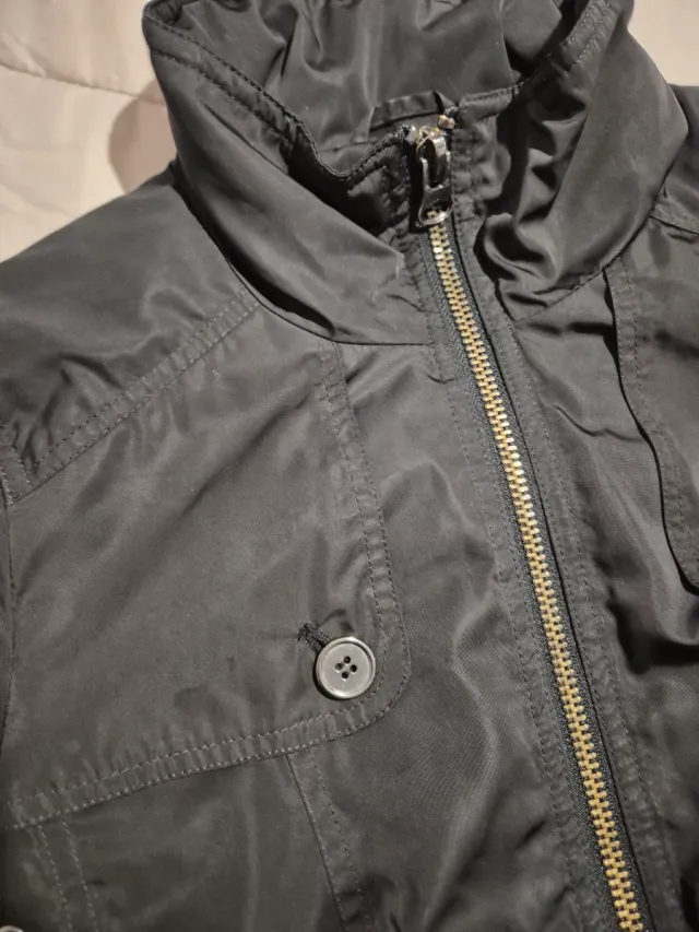 Chaqueta Negra con Cinturón