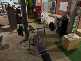 Máquina de gimnasio multifunción