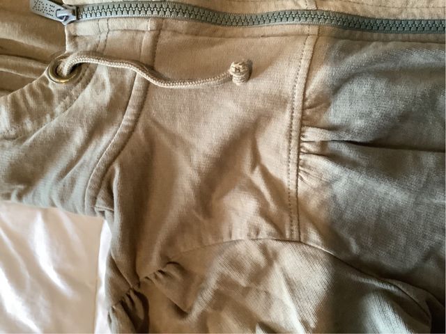 Sudadera verde de algodón con capucha