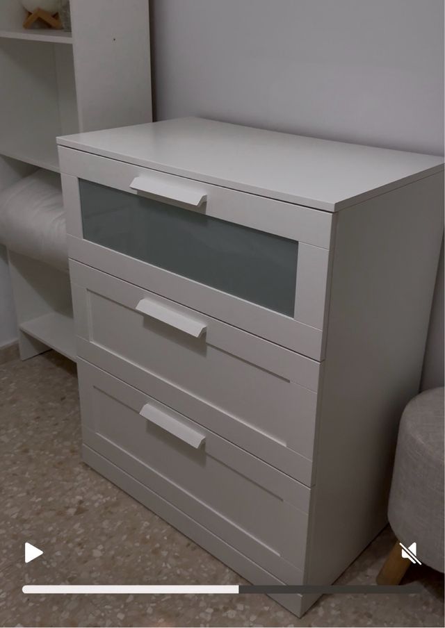 Cómoda BRIMNES IKEA Blanca y Gris