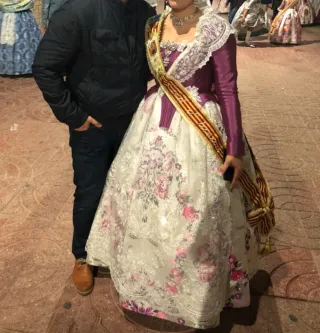 Traje de Fallera