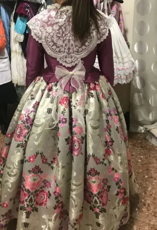 Traje de Fallera
