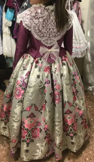 Traje de Fallera