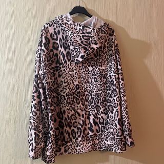 Chaqueta con estampado de leopardo
