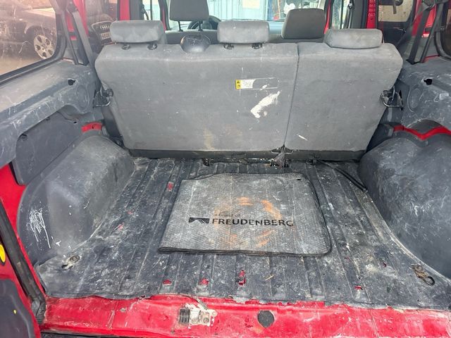 ALQUILER FORD TOURNEO 2007