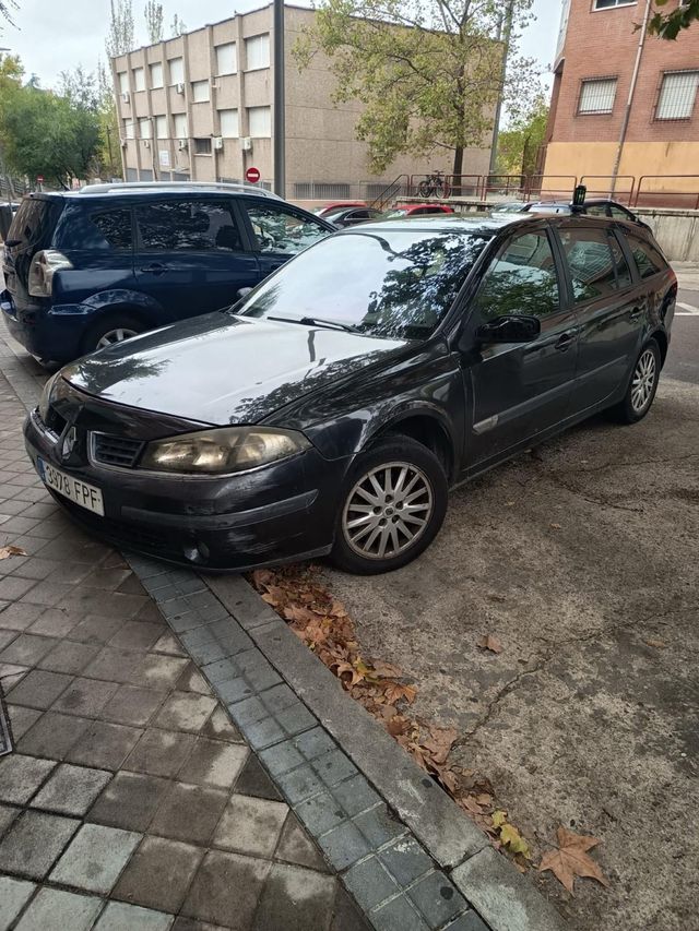 ALQUILER RENAULT LAGUNA