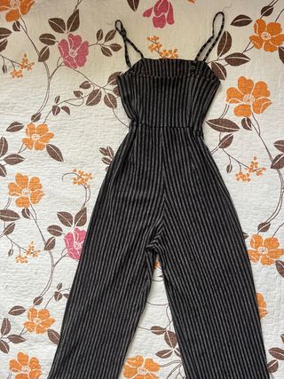 Mono negro rayas verticales Stradivarius