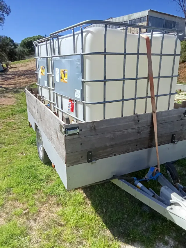 Depósito agua 1000L IBC con jaula metálica