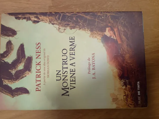 Libro : Un monstruo viene a verme.