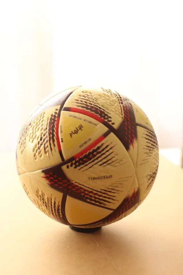 Balón de fútbol.