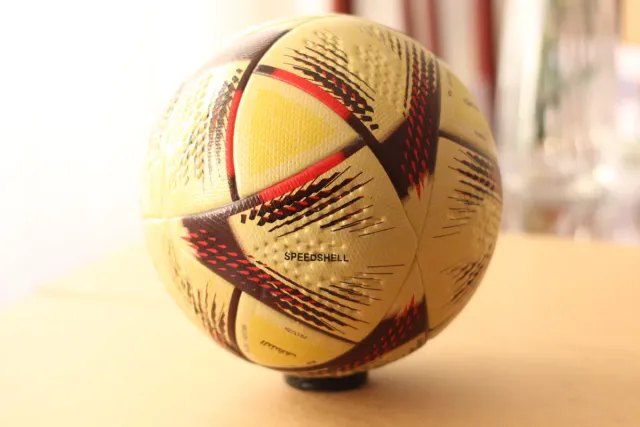 Balón de fútbol.